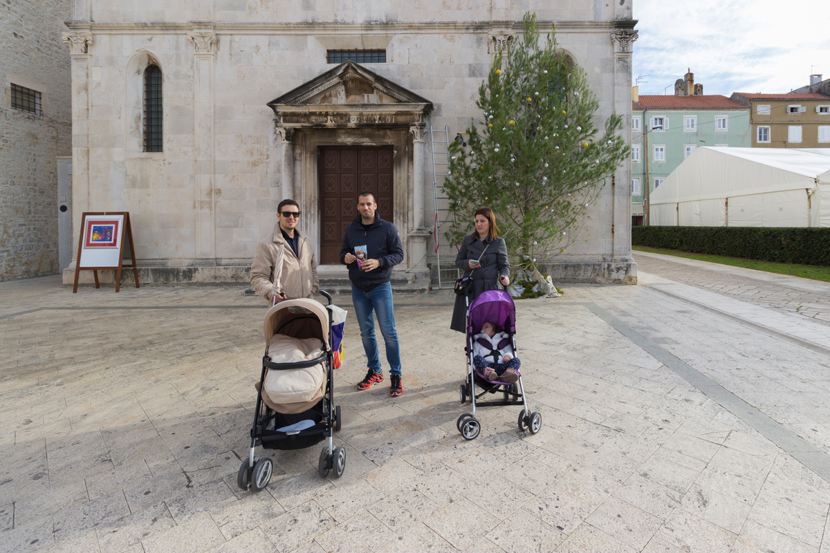 Badnjak 2016: Blagdanski đir po gradu 24. prosinca Badnjak 2016: Blagdanski đir po gradu 24. prosinca