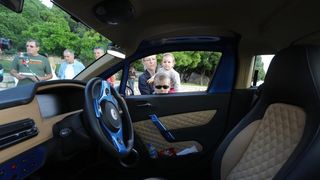 Pokraj Pozdrava Suncu u sklopu Nikola Tesla EV Rally-a predstavljeni su automobili na elektricni pogon. Photo: Filip Brala/PIXSELL Pokraj Pozdrava Suncu u sklopu Nikola Tesla EV Rally-a predstavljeni su automobili na elektricni pogon. Photo: Filip Brala/PIXSELL