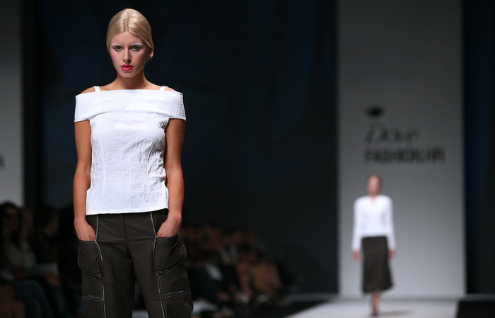 Zagreb, 011011.
Zagrebacki velesajam.
Modna revija Dove Fashion.hr proljece – ljeto 2012.
Na slici: revija Branke Donassy
Foto: Biljana Gaurina / CROPIX Zagreb, 011011.
Zagrebacki velesajam.
Modna revija Dove Fashion.hr proljece – ljeto 2012.
Na slici: revija Branke Donassy
Foto: Biljana Gaurina / CROPIX