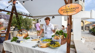 4. Fešta od sira u Kolanu