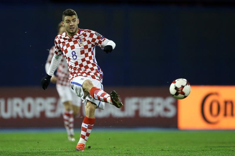 Image 379819 (auto) Image 379819 (auto)