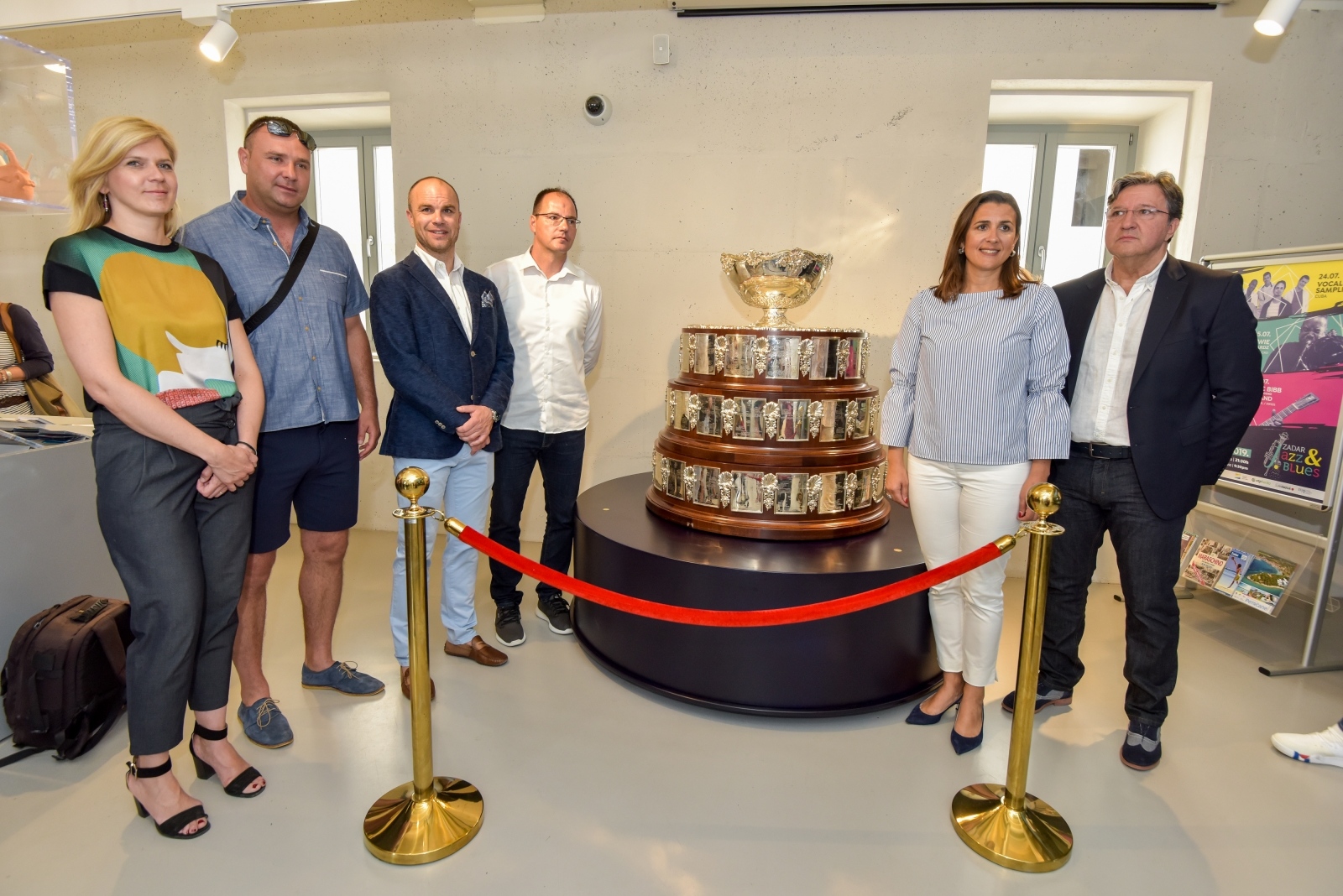 U Turističko informativnom centru predstavljen trofej Davis Cupa U Turističko informativnom centru predstavljen trofej Davis Cupa