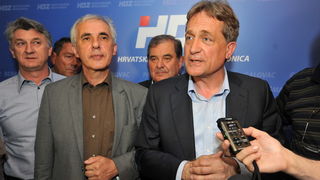 Zadar, 190513.Lokalni izbori 2013.Stozer HDZ-a.HDZ slavi pobjedu na lokalnim izborima. Prema nesluzbenim rezultatima pobijedili su u utrci za zupanijsku skupstinu, gradsko vijece, stari novi zupan Stipe Zrilic je takodjer premocno pobijedio, a Bozidar Zadar, 190513.Lokalni izbori 2013.Stozer HDZ-a.HDZ slavi pobjedu na lokalnim izborima. Prema nesluzbenim rezultatima pobijedili su u utrci za zupanijsku skupstinu, gradsko vijece, stari novi zupan Stipe Zrilic je takodjer premocno pobijedio, a Bozidar