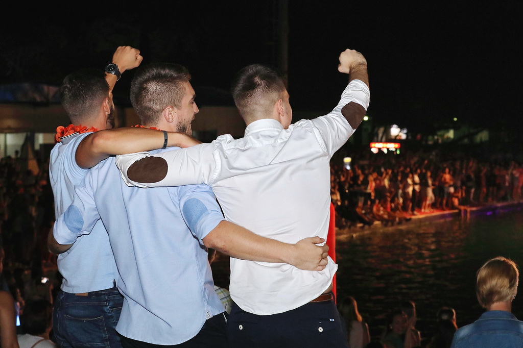 Čudesna Doris Dragović oduševila u Biogradu na Moru Čudesna Doris Dragović oduševila u Biogradu na Moru