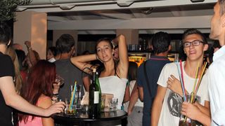 Vagabundo bar Vir: After party uz grupu Magazin, foto: Iva Perinčić Vagabundo bar Vir: After party uz grupu Magazin, foto: Iva Perinčić