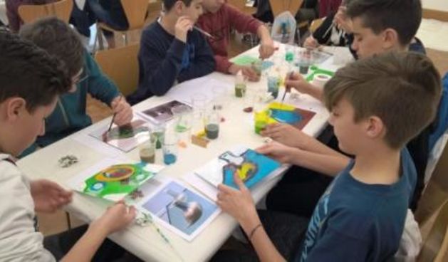 “Glass story”: Mališani u Muzeju antičkog stakla izrađivali suvenire