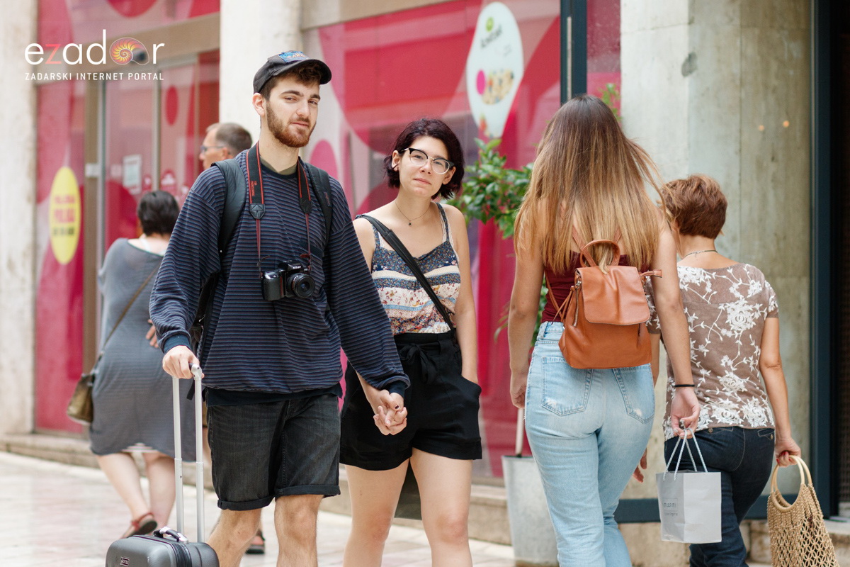 Đir po gradu, subotnja špica 13. srpnja 2019. Đir po gradu, subotnja špica 13. srpnja 2019.