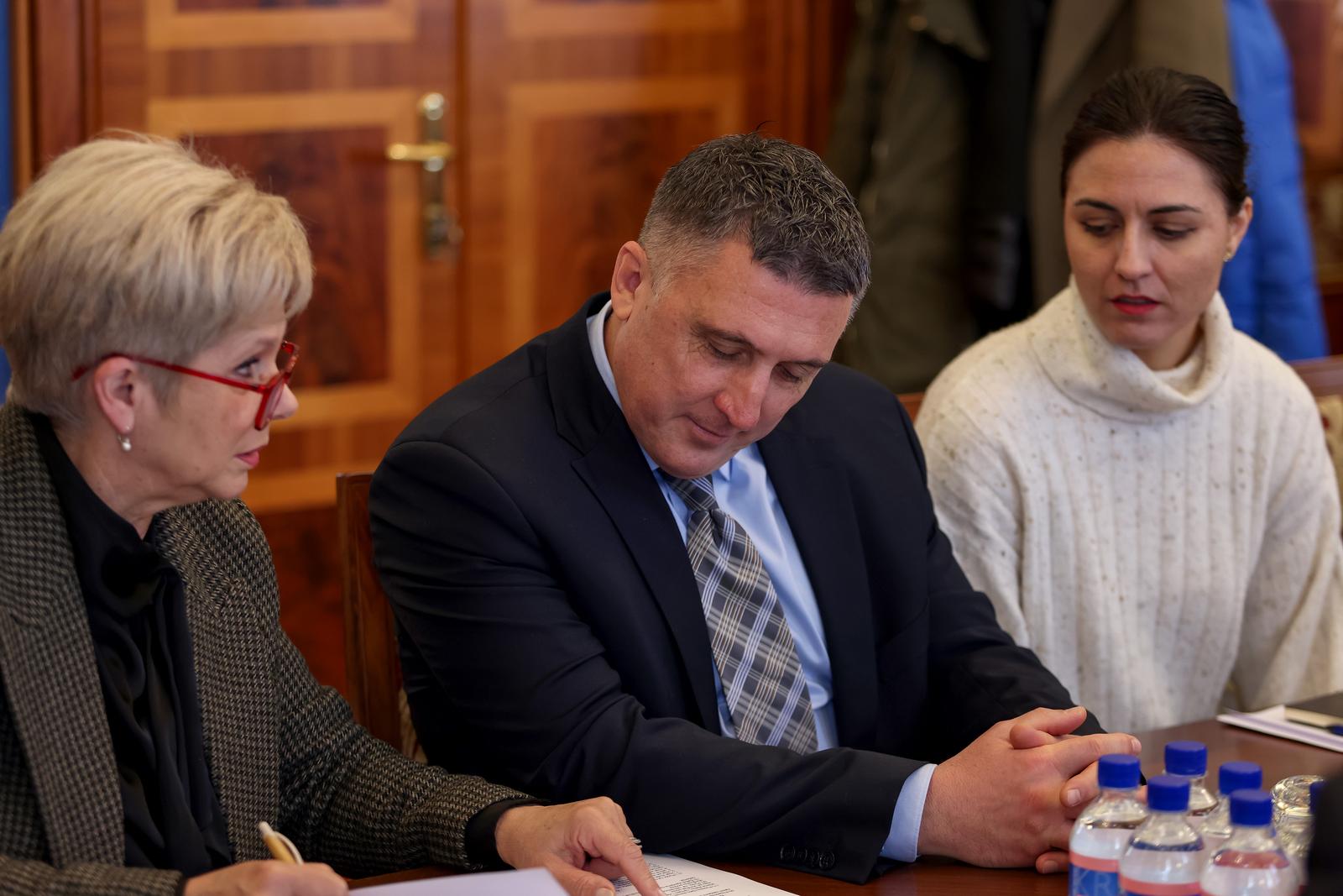 Branko Dukić održao kolegij s pročelnicima upravnih odjela