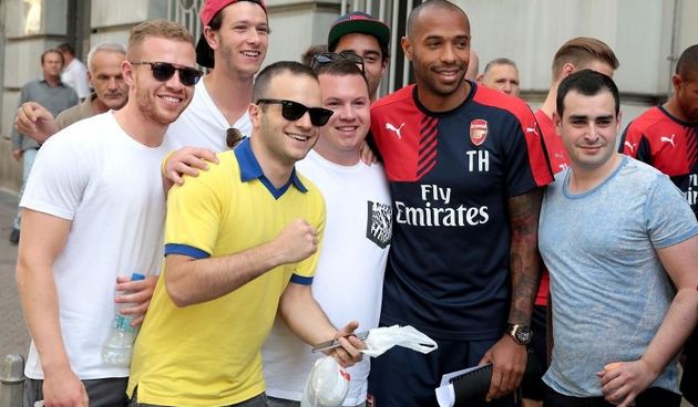 Legendarni Thierry Henry i juniori FC Arsenala prošetali Zagrebom, Photo: Patrik Maček/PIXSELL