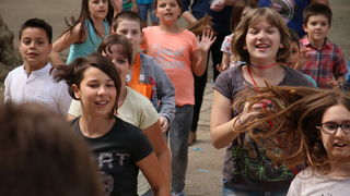 Posljednji dan nastave u OŠ Petra Preradovića u ritmu zumbe Posljednji dan nastave u OŠ Petra Preradovića u ritmu zumbe