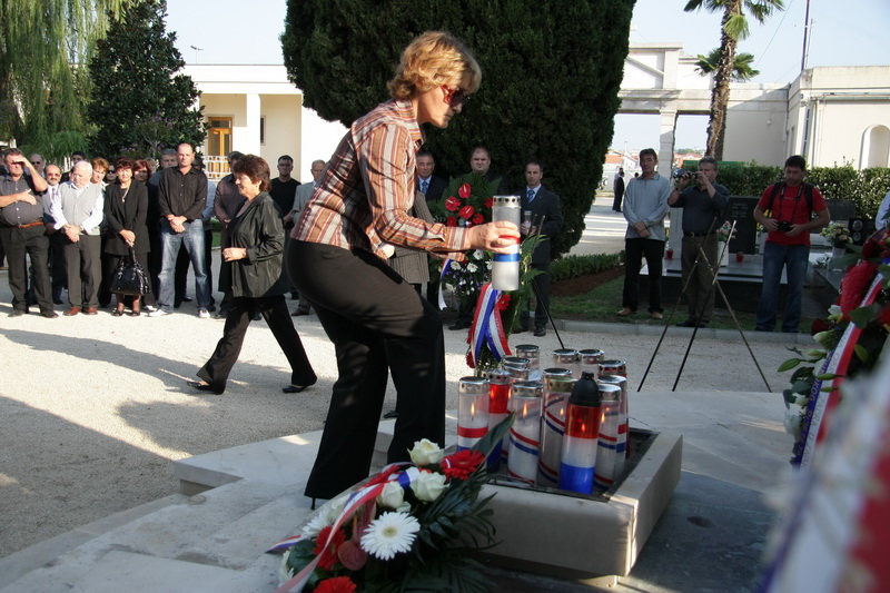 Image 1054189 (auto)