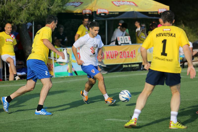 Na zadarskoj plaži Kolovare odigran je malonogometni turnir “Ožujsko kup 2014.”, Photo: Filip Brala/PIXSELL Na zadarskoj plaži Kolovare odigran je malonogometni turnir “Ožujsko kup 2014.”, Photo: Filip Brala/PIXSELL