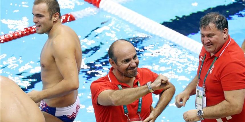 Image 379035 (auto) Image 379035 (auto)