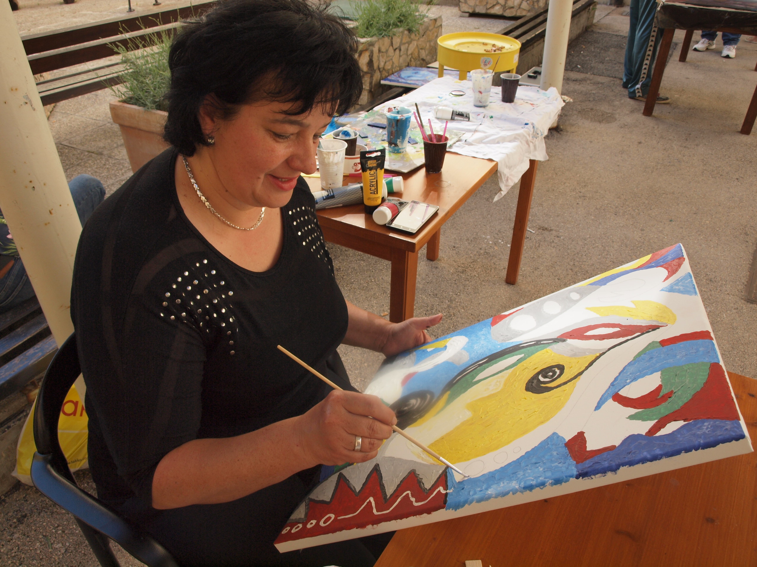 Prva likovna kolonija ‘Zmajević’ završena je u svom trodnevnom održavanju u nedjelju 28. svibnja u Nadbiskupskom sjemeništu ‘Zmajević’ u Zadru.