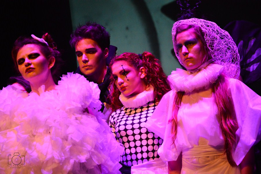 Dragon teatar- “POE – Nikad više”, foto: Iva Perinčić Dragon teatar- “POE – Nikad više”, foto: Iva Perinčić