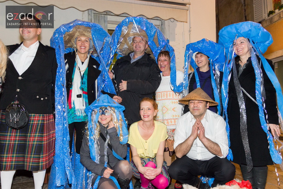 Cafe bar Doma: Povratak u Dolinu ćupova Cafe bar Doma: Povratak u Dolinu ćupova