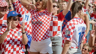 Navijačko ludilo u Zadru za vrijeme i nakon finala Svjetskog prvenstva Navijačko ludilo u Zadru za vrijeme i nakon finala Svjetskog prvenstva