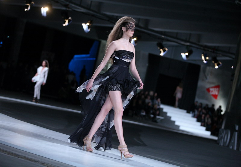 U trgovackom centru West gate odrzana je druga vecer modnog dogadjaja Nivea Cro a porter. Revije ce trajati od 24. do 27. ozujka. U trgovackom centru West gate odrzana je druga vecer modnog dogadjaja Nivea Cro a porter. Revije ce trajati od 24. do 27. ozujka.