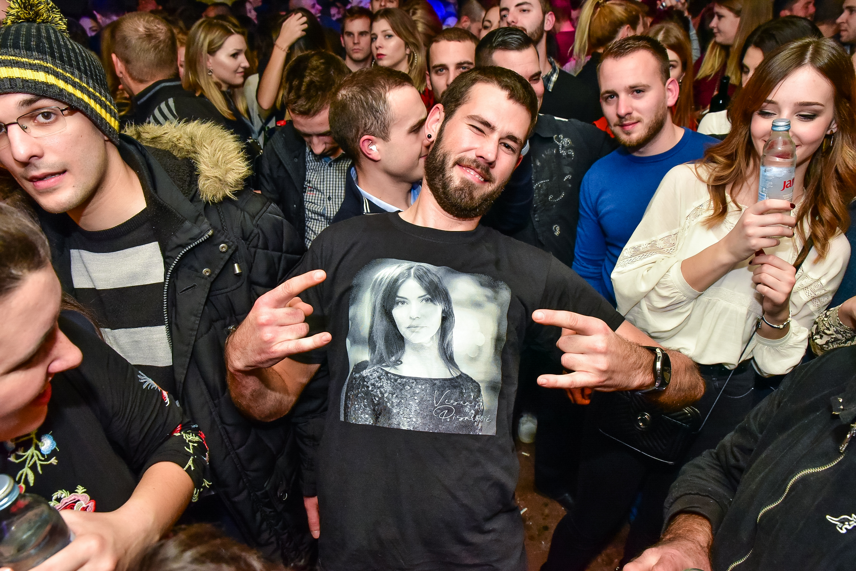 Vesna Pisarović @ Kult Caffe Bar