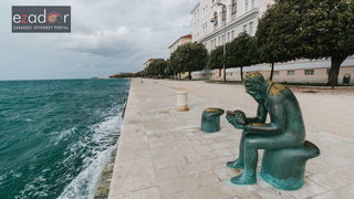 Đir po gradu, četvrtak 27. prosinca 2017. Špiro, dhmz, oblačno, Olujno jugo, lome se valovi Đir po gradu, četvrtak 27. prosinca 2017. Špiro, dhmz, oblačno, Olujno jugo, lome se valovi