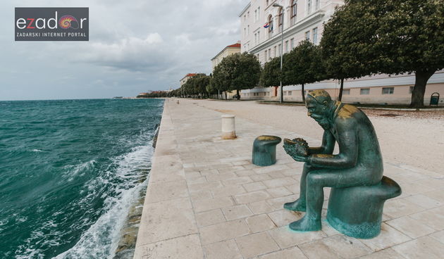 Đir po gradu, četvrtak 27. prosinca 2017. Špiro, dhmz, oblačno, Olujno jugo, lome se valovi