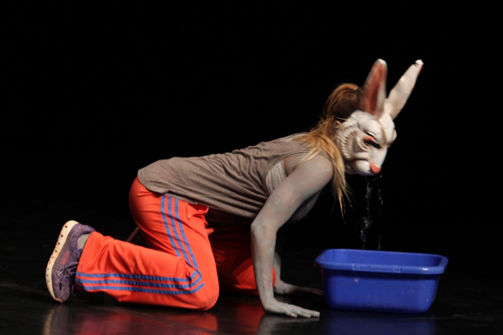 Sinoć je u Kazalištu lutaka održana druga večer Monoplay festivala sola. Publici su se predstavili Mia Zalukar sa koreografijom “Something old”, Deana Gobac sa “Sentimentalno unatrag”, te Roberta Milevoj, Ana-Maria Bogdanović i Bruno Isaković sa svojim Sinoć je u Kazalištu lutaka održana druga večer Monoplay festivala sola. Publici su se predstavili Mia Zalukar sa koreografijom “Something old”, Deana Gobac sa “Sentimentalno unatrag”, te Roberta Milevoj, Ana-Maria Bogdanović i Bruno Isaković sa svojim