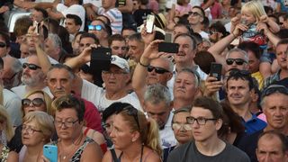 Split dostojanstveno na posljednju plovidbu ispratio legendu Olivera Dragojevića