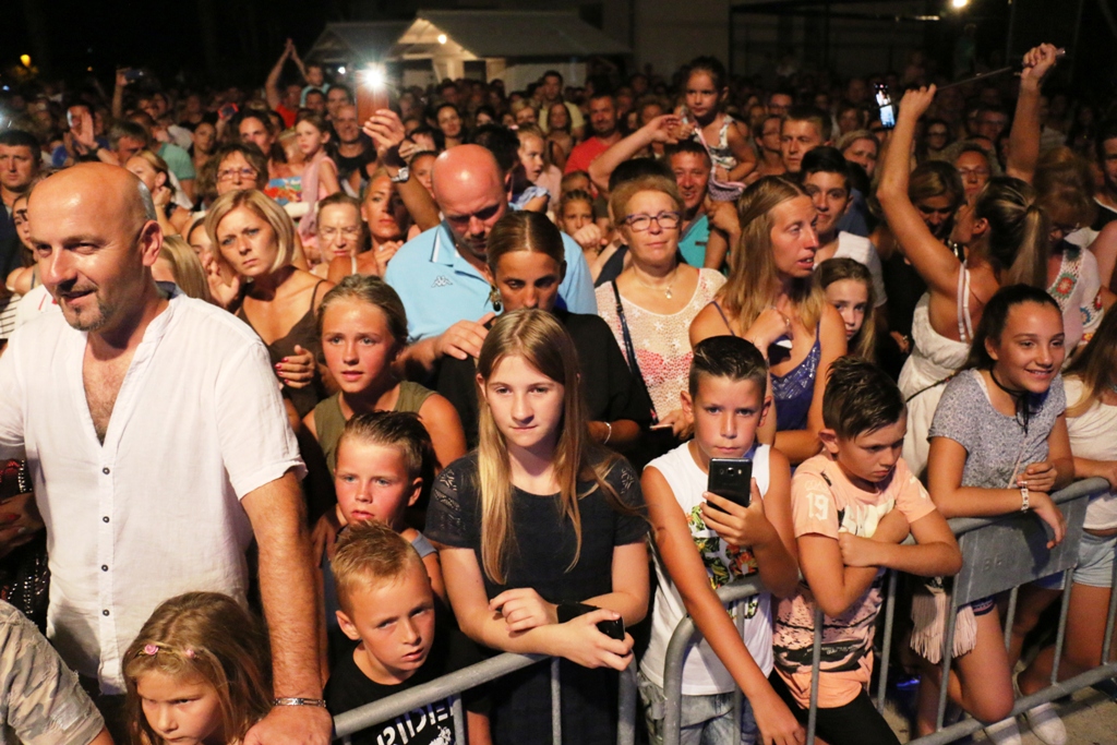 Nina Badrić @ Virsko ljeto 2017.