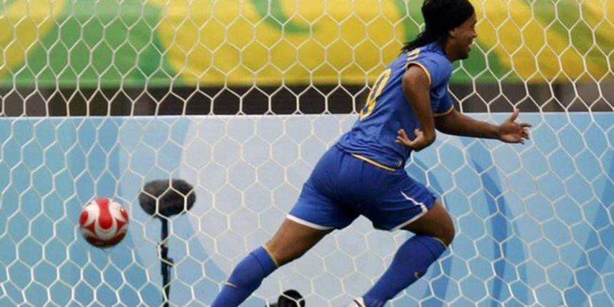 Ronaldinho (Foto:Reuters) Ronaldinho (Foto:Reuters)
