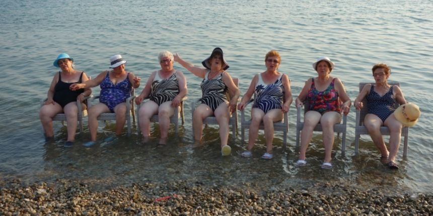 Djevojke koje sanjaju more Djevojke koje sanjaju more