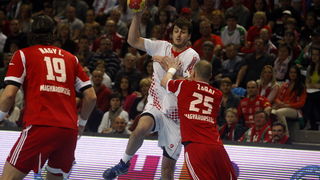 Veszprem, 040413.
Kvalifikacijska utakmica za Europsko prvenstvo rukometnih reprezentacija Madjarske i Hrvatske.
Na fotografiji: Domagoj Duvnjak.
Foto: Zeljko Hajdinjak / Cropix