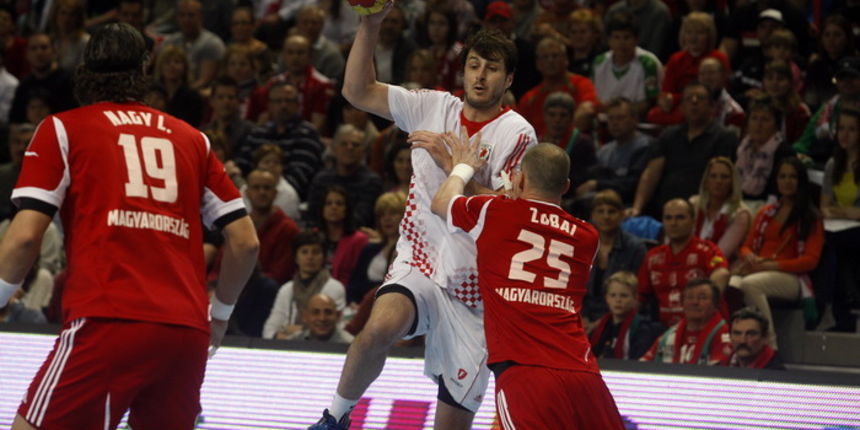 Veszprem, 040413.
Kvalifikacijska utakmica za Europsko prvenstvo rukometnih reprezentacija Madjarske i Hrvatske.
Na fotografiji: Domagoj Duvnjak.
Foto: Zeljko Hajdinjak / Cropix