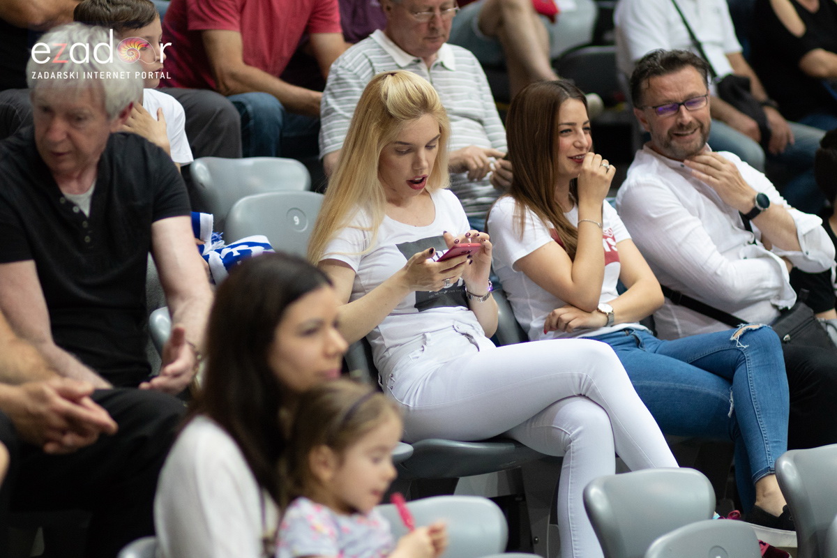 Polufinale doigravanja HT Premijer lige, 1. utakmica: KK Zadar – KK Cibona 89-78