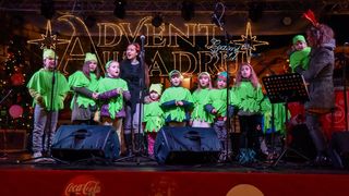 Mia Negovetić i klapa Munita oduševili na Adventu