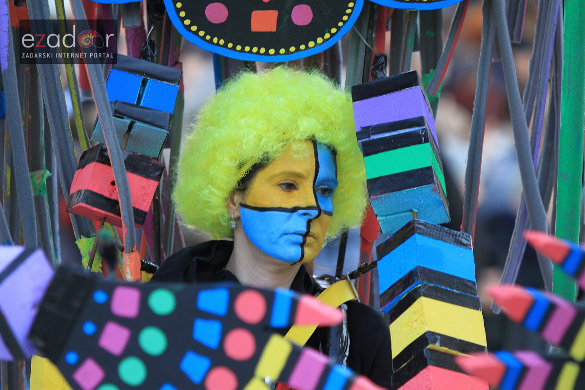 Maškarana povorka Velike Bake u Murteru