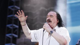 Mišo Kovač i prijatelji na Starom placu u Splitu Mišo Kovač i prijatelji na Starom placu u Splitu