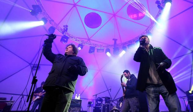 28.11.2013., Zagreb – Na trgu bana Jelacica odrzan je koncert uoci referenduma o braku koji ce se odrzati u nedjelju, 1. prosinca te su se tako brojni hrvatski glazbenici pridruzili gradjanskoj inicijativi i kampanji Gradjani glasuju. TBF. Photo: Sanjin