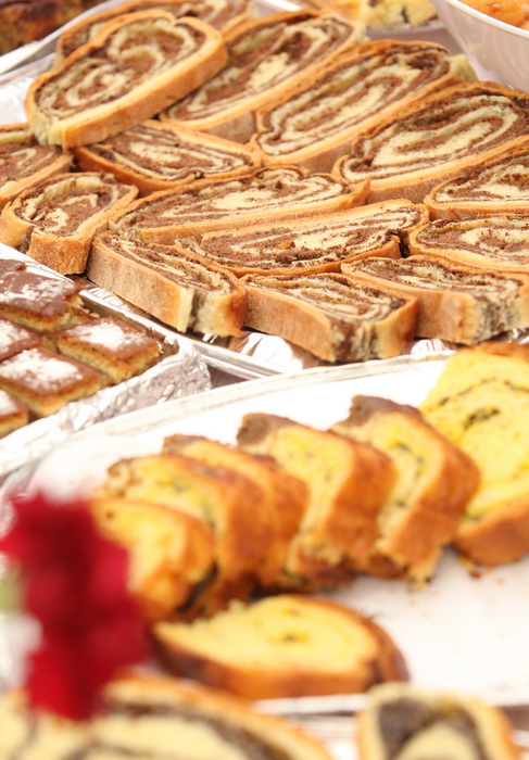 Zadar, 120512.
Danas je u Domu hrvatske mladezi u Zadru odrzan dan Nacionalnih manjina Zadarske zupanije, albanke, bosnjacke, madjarske, makedonske, slovenske, srpske i talijanske. Nacionalne manjine su svoju kulturu predstavile kroz pjesmu,ples i tradici Zadar, 120512.
Danas je u Domu hrvatske mladezi u Zadru odrzan dan Nacionalnih manjina Zadarske zupanije, albanke, bosnjacke, madjarske, makedonske, slovenske, srpske i talijanske. Nacionalne manjine su svoju kulturu predstavile kroz pjesmu,ples i tradici