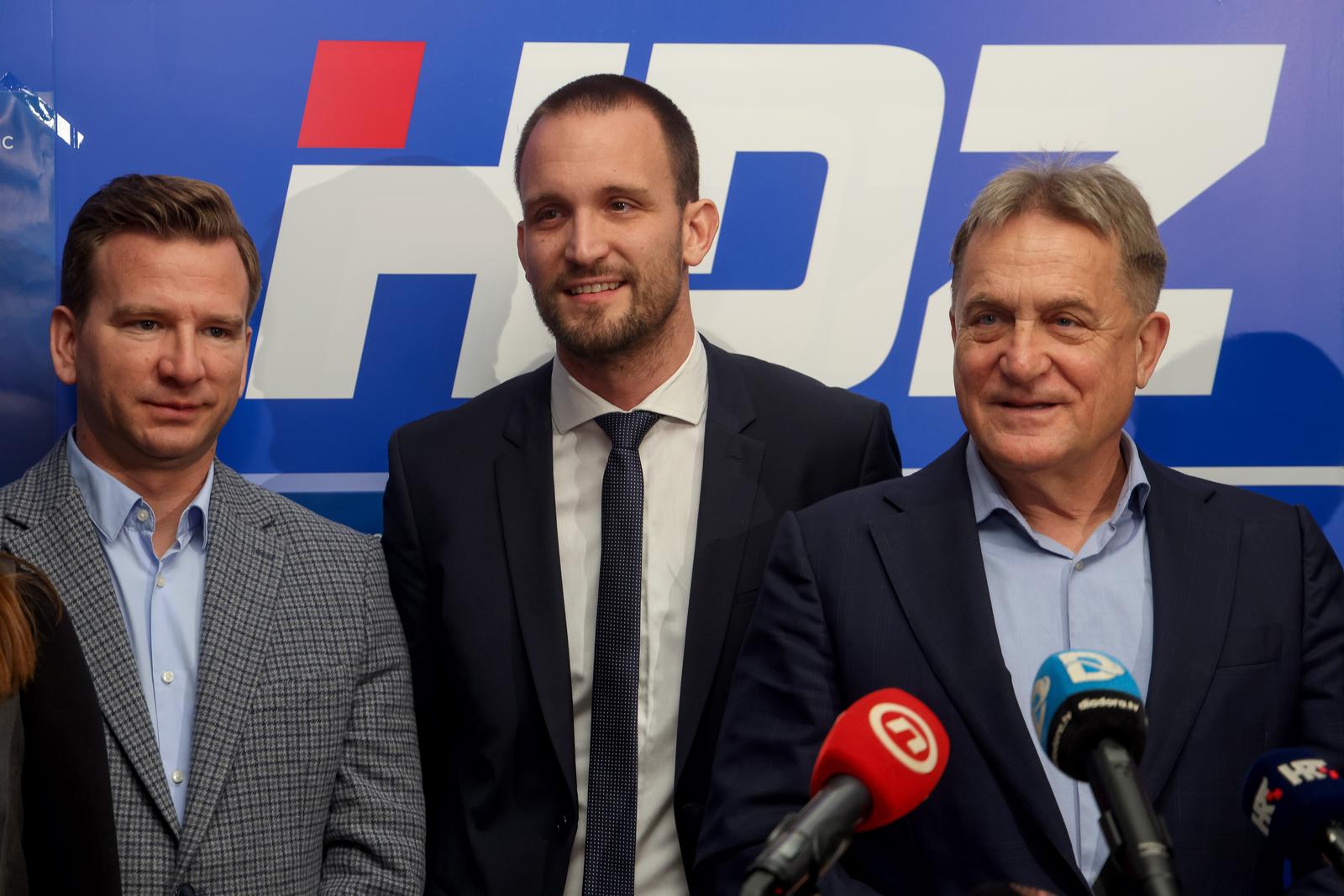 HDZ Zadarske županije i grada Zadra ususret izborima održao pressicu HDZ Zadarske županije i grada Zadra ususret izborima održao pressicu