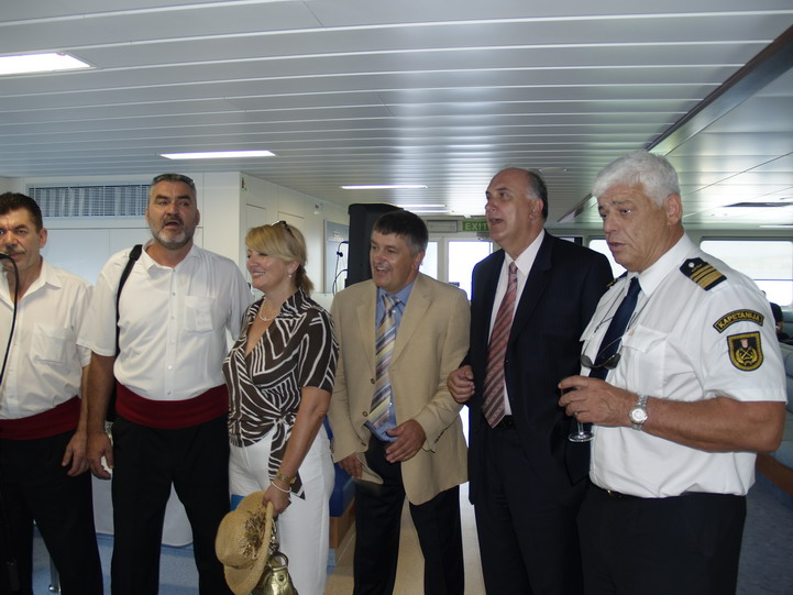 OLYMPUS DIGITAL CAMERA OLYMPUS DIGITAL CAMERA