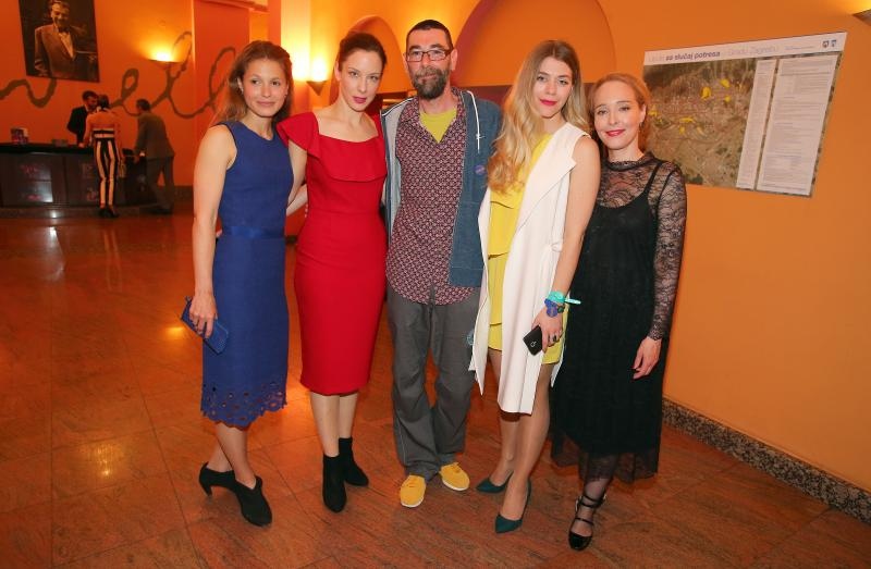 Domjenak nakon predstave “Nevidljivi”