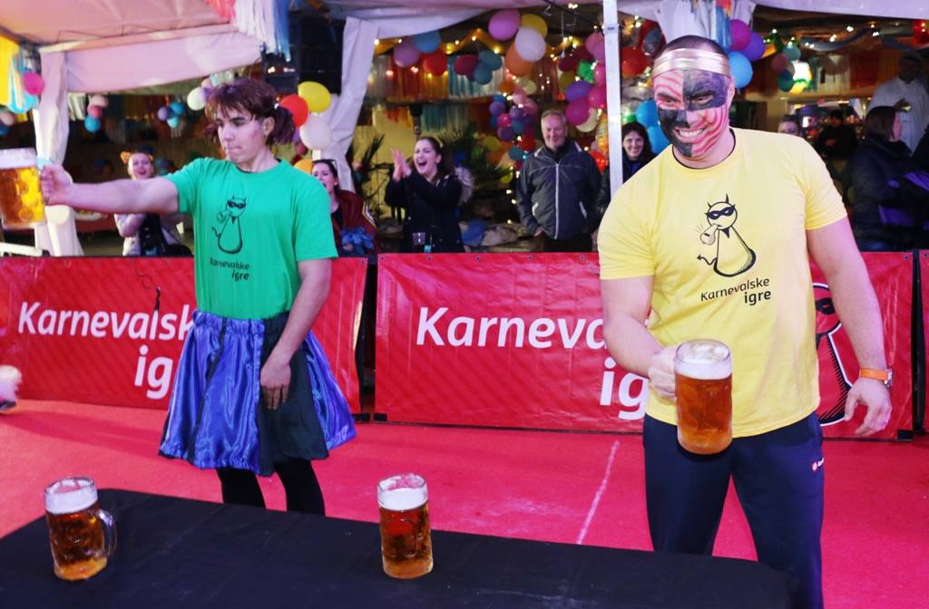 Virske maškare 2017: Karnevalske igre i koncert grupe Vista Virske maškare 2017: Karnevalske igre i koncert grupe Vista