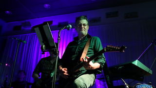 Songbusters i Elena Stella @ Famous Beach Bar & Grill Songbusters i Elena Stella @ Famous Beach Bar & Grill