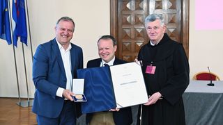 Plemeniti metali i vješte ruke: umjetnost i obrt od srednjeg vijeka do modernog doba