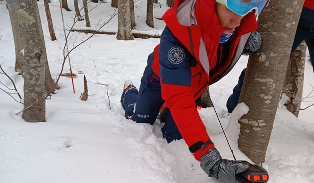 Pripadnici HGSS-a održali zimsku vježbu Velebit 2022. podno vrha Visočica