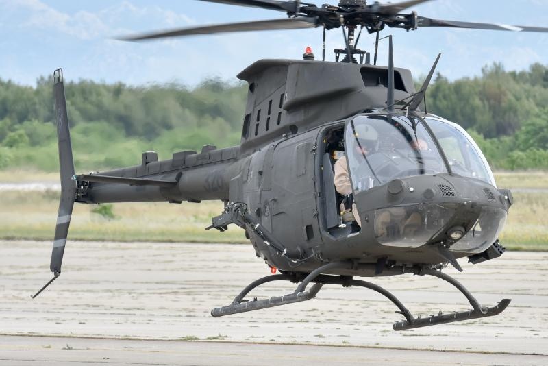 U Zracnoj bazi Zemunik odrzana je prezentacija pocetka letacke obuke na helikopterima OH-58D Kiowa Warrior koji su donacija americke vojske. Prezentaciji je naocio ministar obrane RH Damir Krsticevic koji je sudjelovao u trenaznom letu