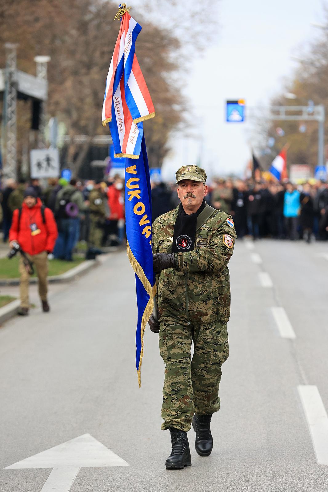 Kolona sjećanja u Vukovaru 18. studenog 2021. Kolona sjećanja u Vukovaru 18. studenog 2021.