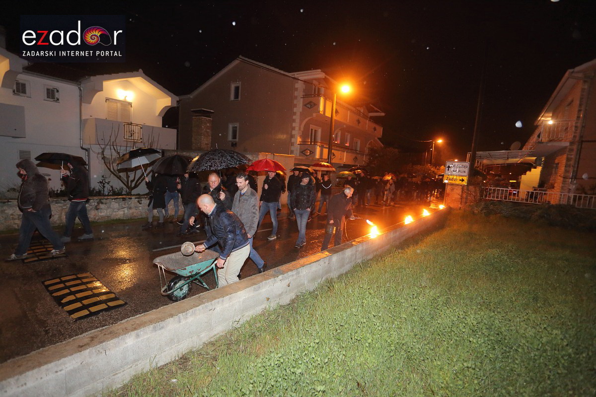 Bibinje: Tradicionalna procesija s Križem na Veliki Petak