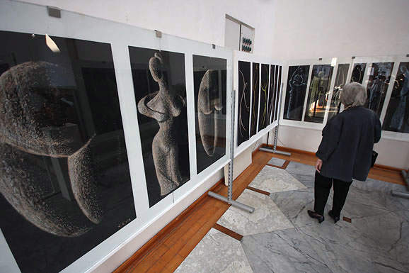 Izložba crteža i skulptura Zvonka Govorčina, foto: S. Čuka Izložba crteža i skulptura Zvonka Govorčina, foto: S. Čuka