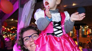 Virske maškare: Nedjelja u znaku zvijezdice Meri, Tota i Tempo Banda